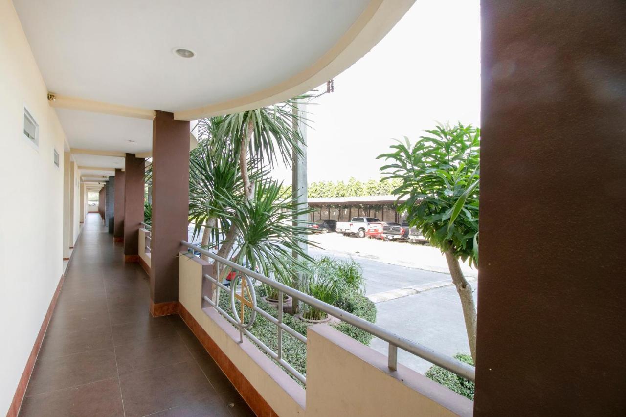 Hotel Oyo 75387 4 Men Court Nong Prue Exteriér fotografie